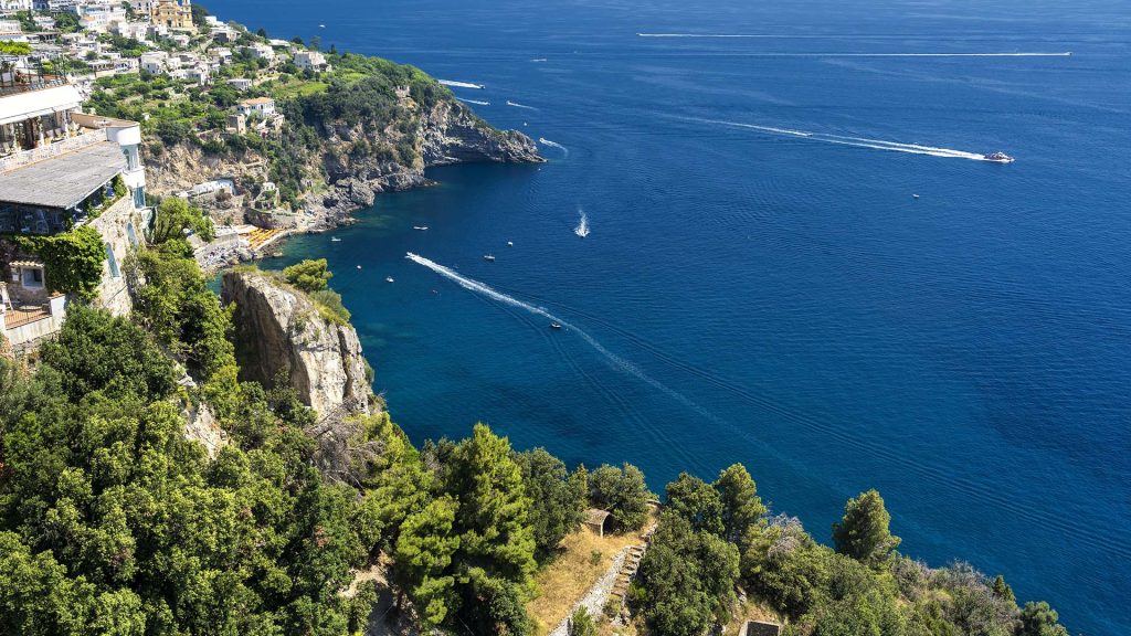 Amalfi coast one of the beautiful place to get married in Italy